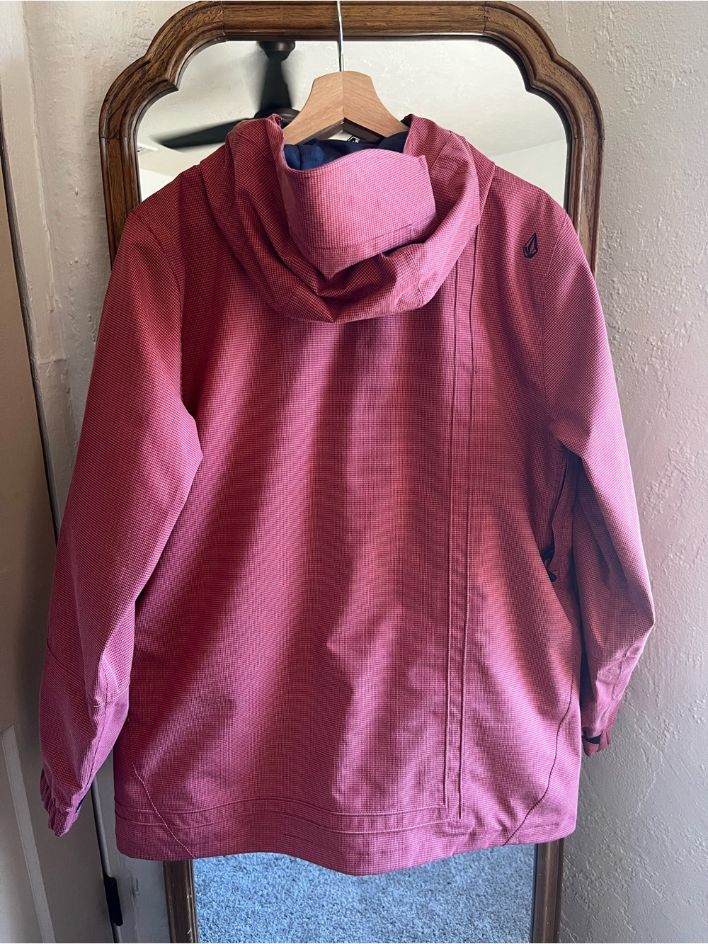 Volcom Snow Jacket - Large - Picture 3 of 16